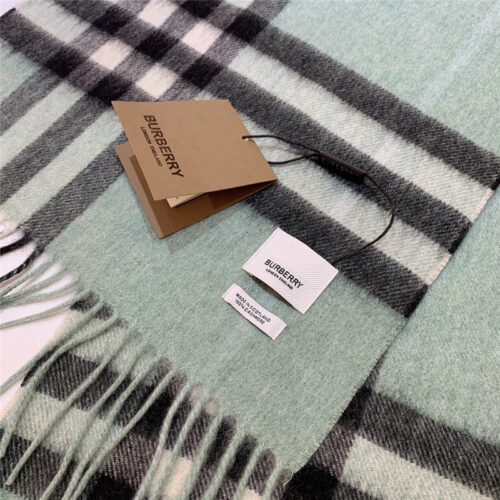High Quality Luxury Burberry Classic Plaid Cashmere Scarf – Style 24625 product detail