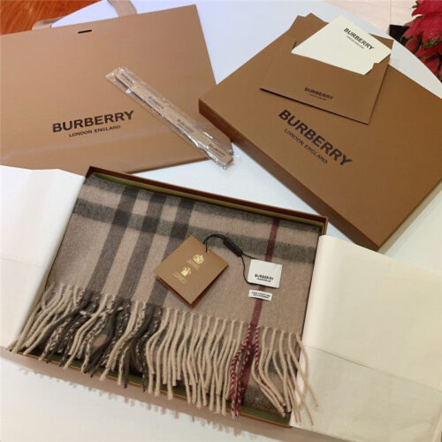 High Quality Luxury Burberry Classic Plaid Cashmere Scarf – Style 24635 product detail