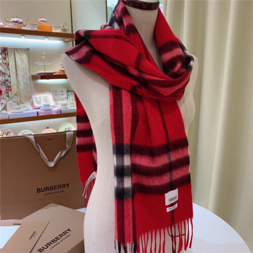 High Quality Luxury Burberry Classic Plaid Cashmere Scarf – Style 24636 alternate view