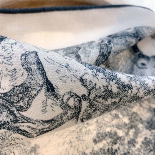 High Quality Luxury Dior Double-Sided Velvet Scarf In The Same Color – Style 25392 product detail