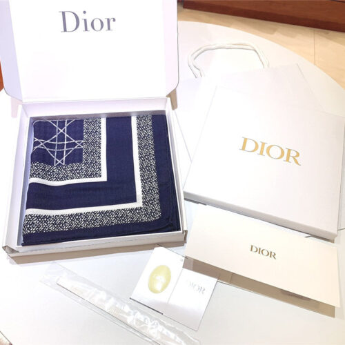 High Quality Luxury Dior Letter Print Blend Shawl product detail