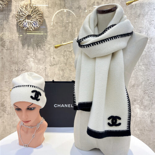 High Quality Luxury Chanel Cashmere Scarf alternate view