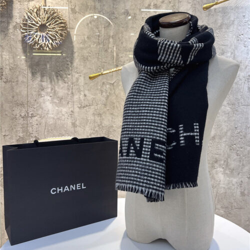 High Quality Luxury Chanel Houndstooth Scarf