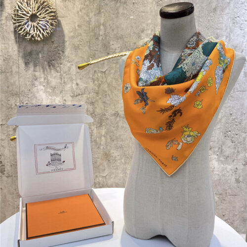 High Quality Luxury Hermes New “Qingyanghuayi” Orange Silk Scarf alternate view