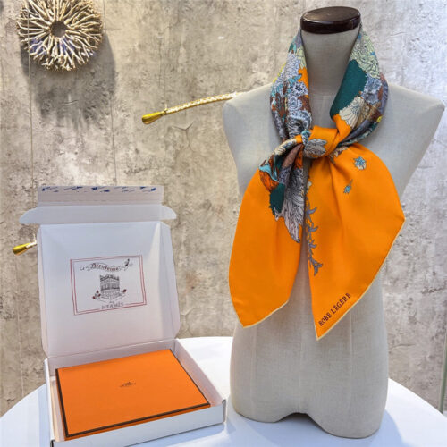 High Quality Luxury Hermes New "Qingyanghuayi" Orange Silk Scarf