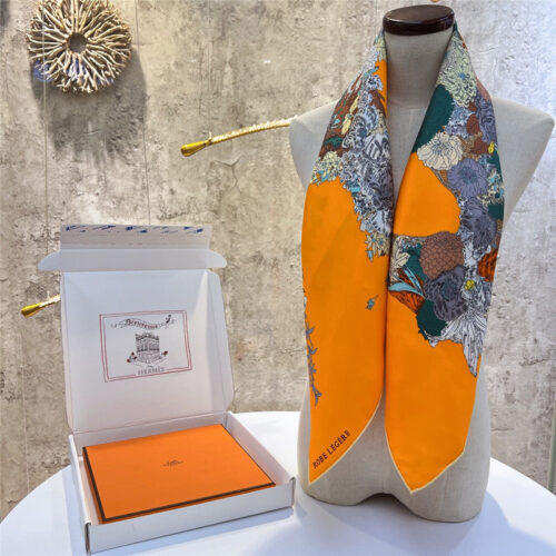 High Quality Luxury Hermes New “Qingyanghuayi” Orange Silk Scarf product detail