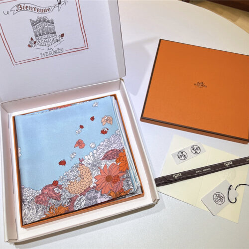High Quality Luxury Hermes New “Qing Yang Floral Dress” Lake Blue Silk Scarf product detail