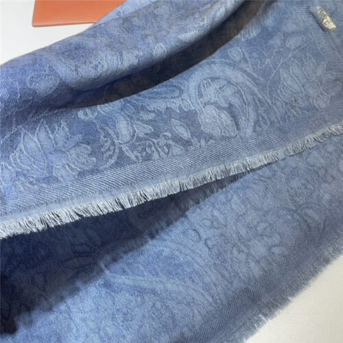High Quality Luxury Loro Piana Square Scarf – Style 26626 product detail