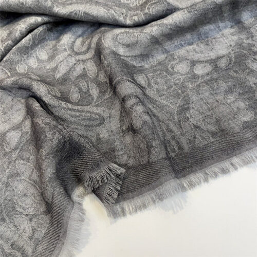 High Quality Luxury Loro Piana Square Scarf product detail
