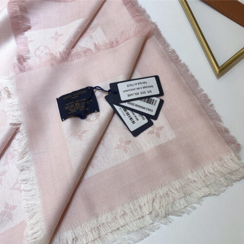 High Quality Luxury Louis Vuitton Monogram Jacquard Square Scarf product detail