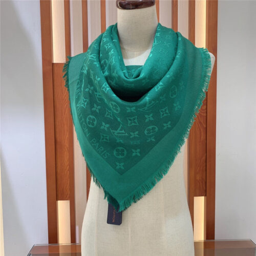 High Quality Luxury Louis Vuitton Monogram Shawl – Style 26663 alternate view
