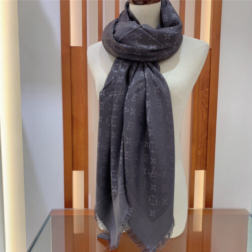 High Quality Luxury Louis Vuitton Monogram Shawl – Style 26667 product detail