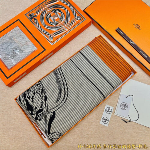 High Quality Luxury Hermes Reins Applique Pique” 140 Cm Shawl product detail