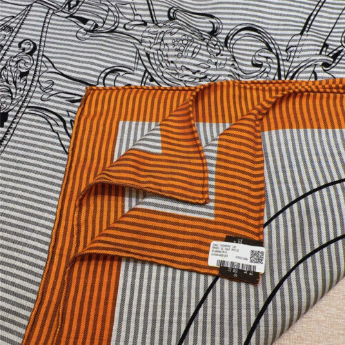 High Quality Luxury Hermes Reins Applique Pique” 140 Cm Shawl product detail