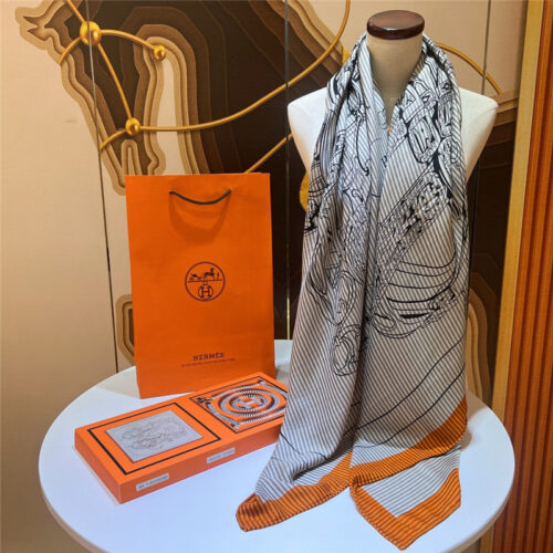 High Quality Luxury Hermes Reins Applique Pique" 140 Cm Shawl