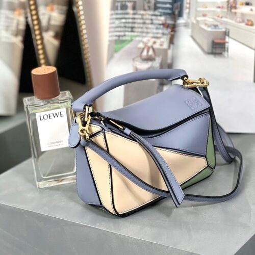 High Quality Luxury Loewe Simple Atmosphere Mini Handbag product detail