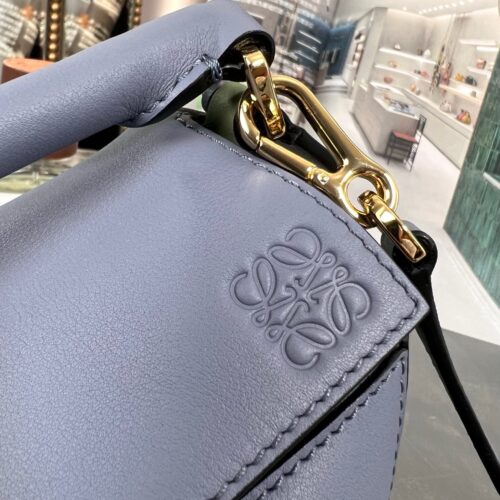 High Quality Luxury Loewe Simple Atmosphere Mini Handbag product detail