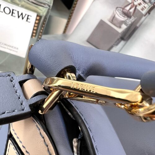 High Quality Luxury Loewe Simple Atmosphere Mini Handbag product detail