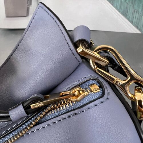 High Quality Luxury Loewe Simple Atmosphere Mini Handbag product detail