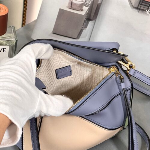 High Quality Luxury Loewe Simple Atmosphere Mini Handbag product detail