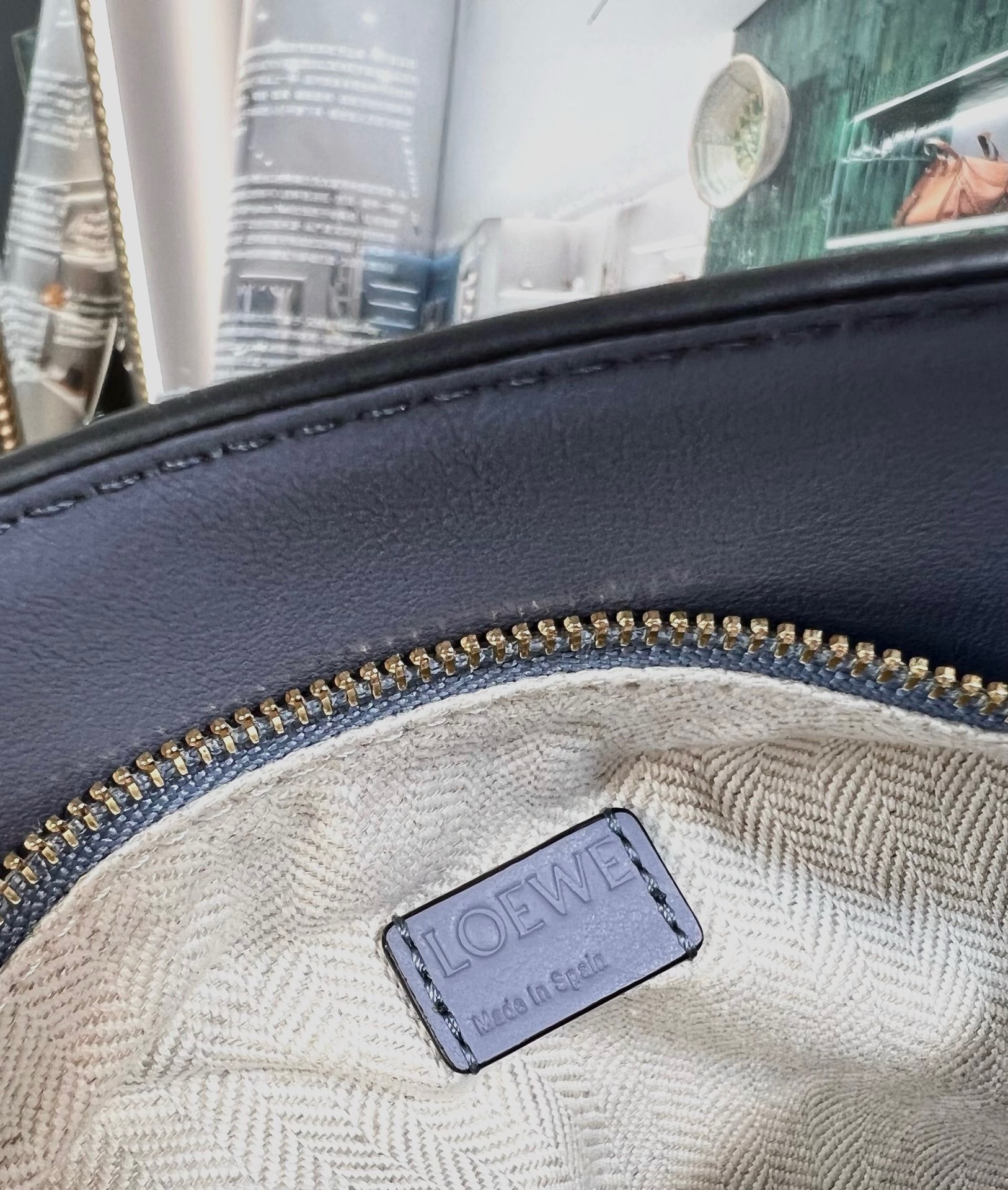 High Quality Luxury Loewe Simple Atmosphere Mini Handbag product detail