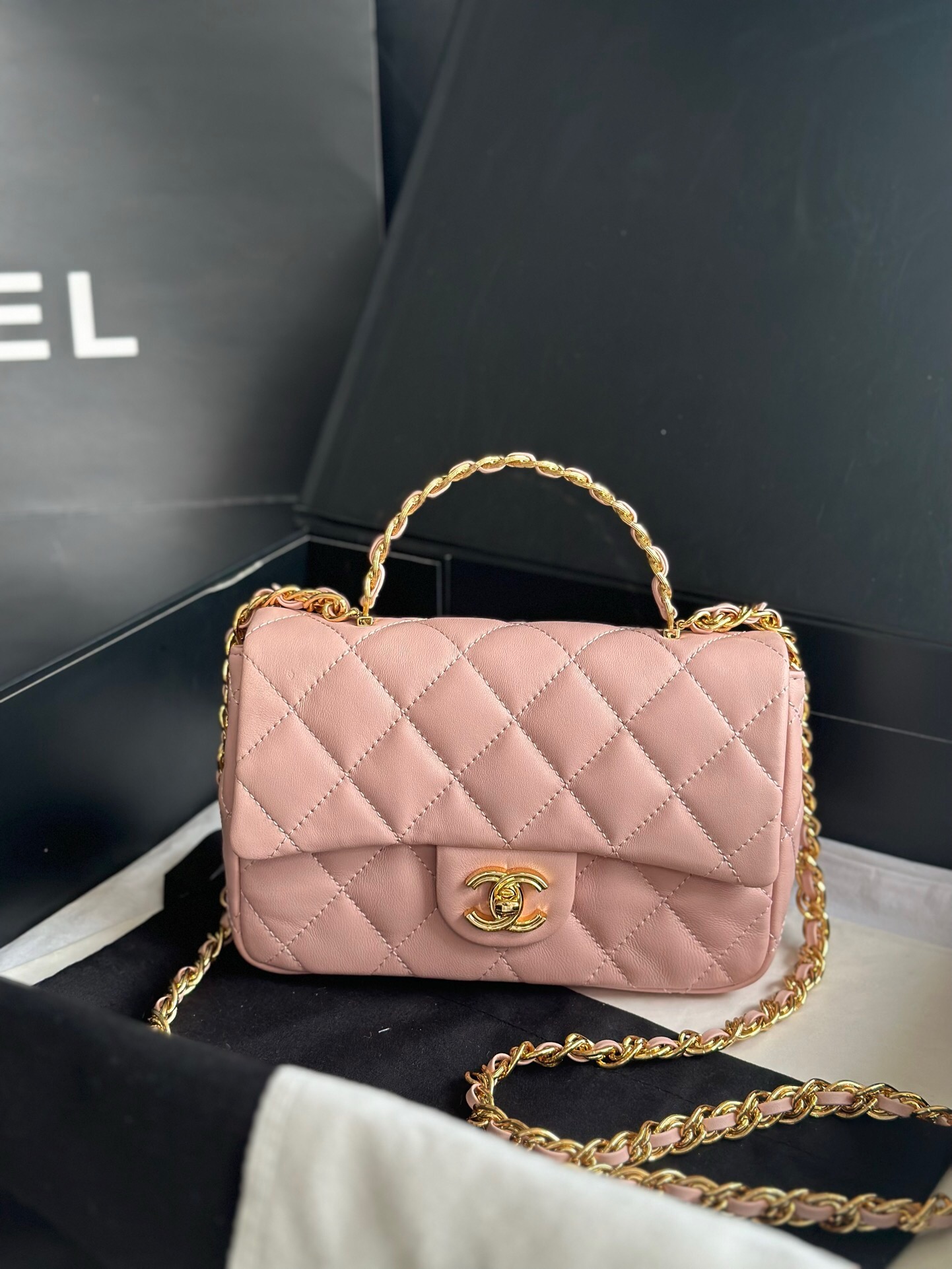High Quality Luxury Chanel CF Handle Mini Bag – Style 47227
