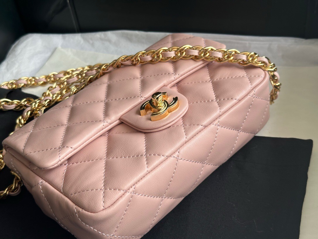 High Quality Luxury Chanel CF Handle Mini Bag – Style 47227 product detail