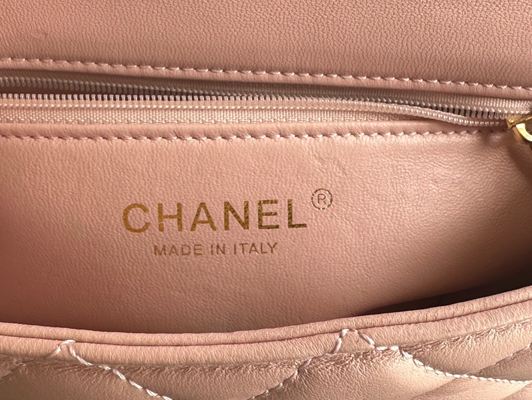 High Quality Luxury Chanel CF Handle Mini Bag – Style 47227 product detail