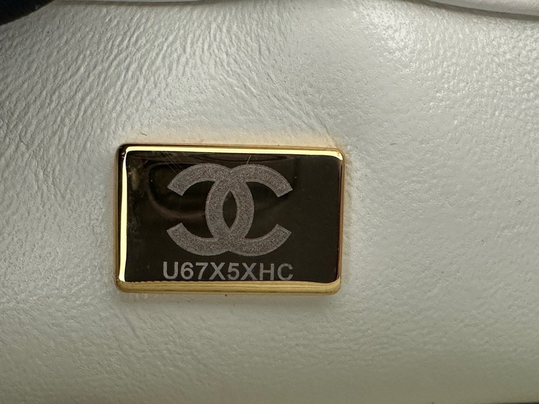 High Quality Luxury Chanel CF Handle Mini Bag – Style 47229 product detail