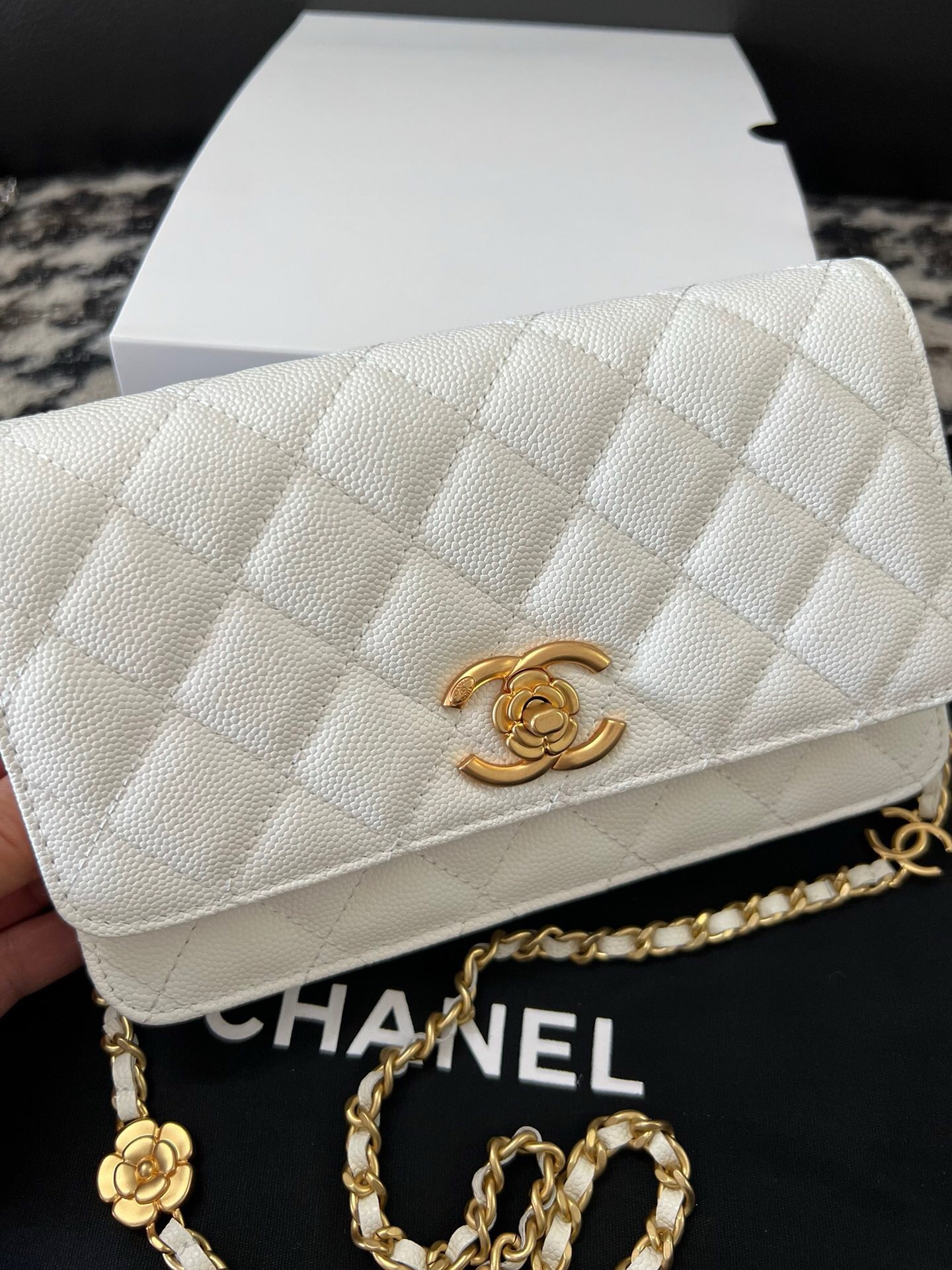 High Quality Luxury Chanel Chain Bag – Style 47269 product detail