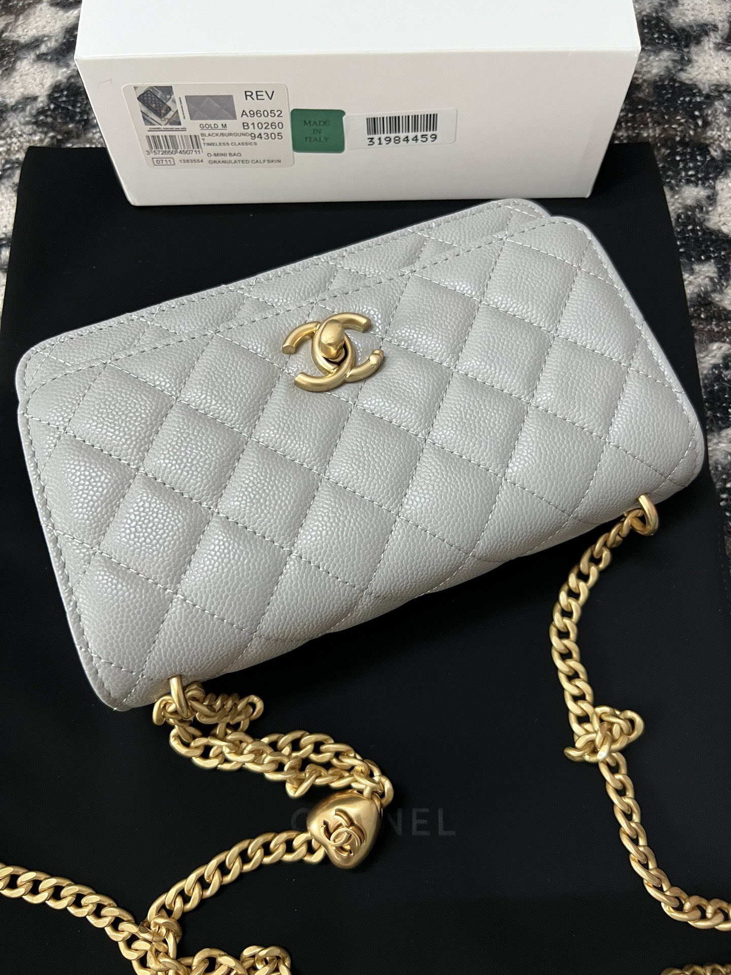 High Quality Luxury Chanel Chain Bag – Style 47272 product detail
