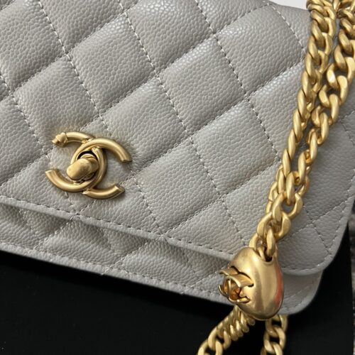 High Quality Luxury Chanel Chain Bag – Style 47272 product detail
