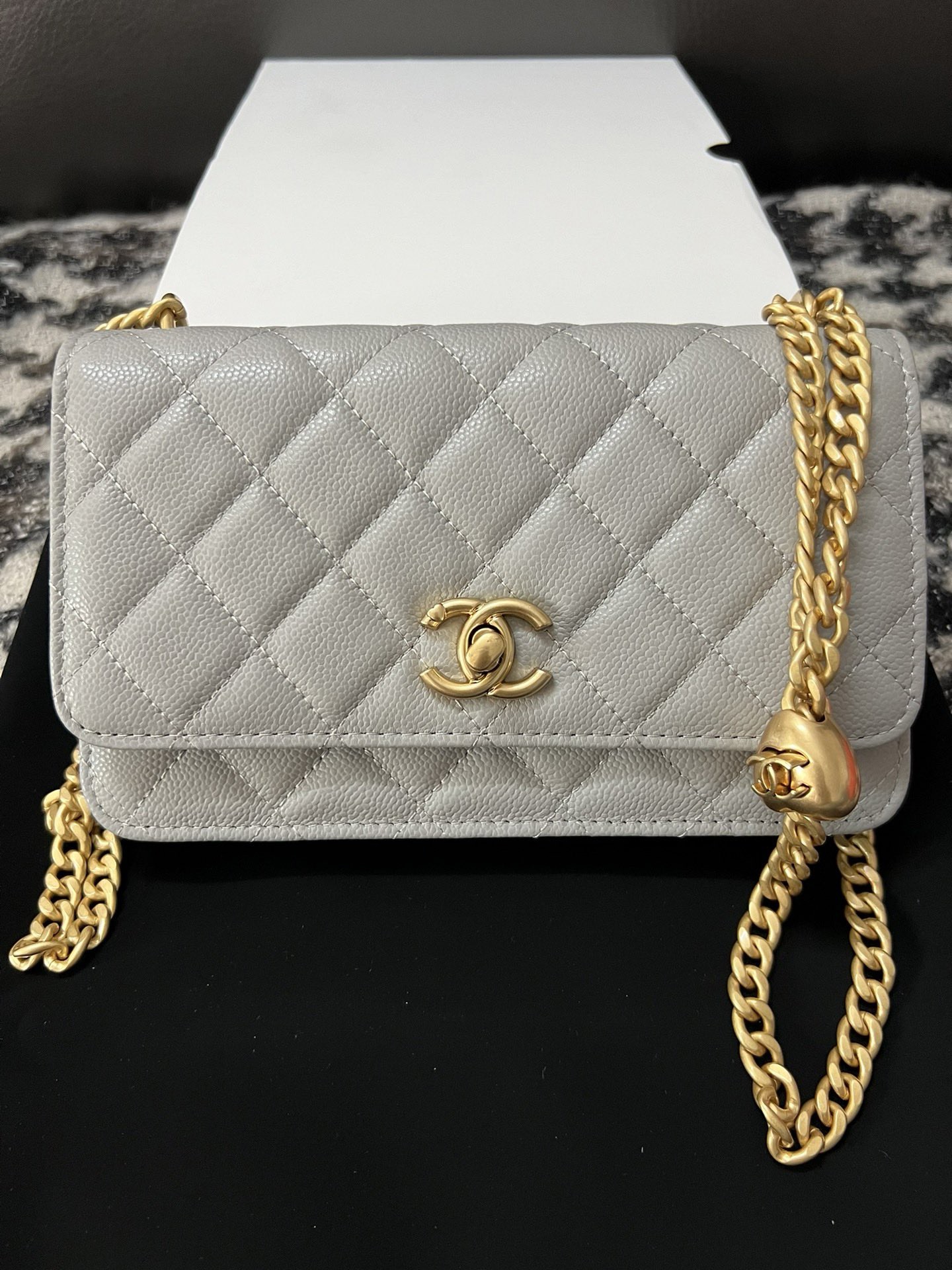 High Quality Luxury Chanel Chain Bag – Style 47272