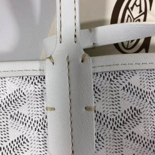 Goyard classic shopping bag medium product photo 5