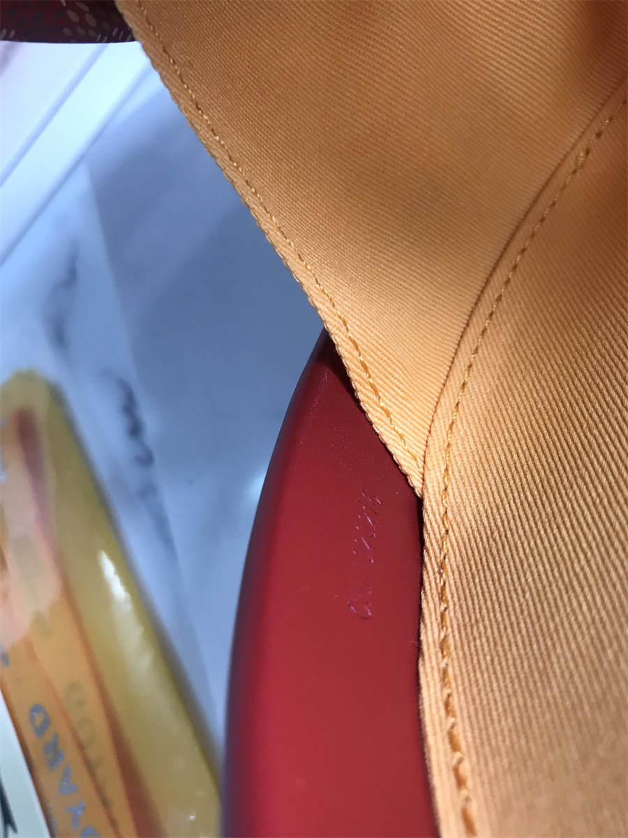 High Quality Luxury Goyard Classic Alto Bag – Style 38171 product detail