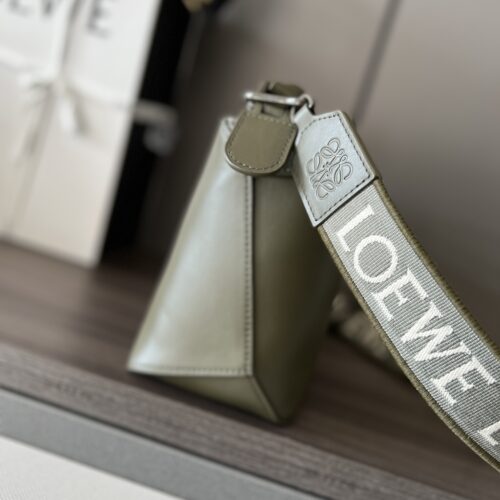 loewe Puzzle Edge Bag product photo 2