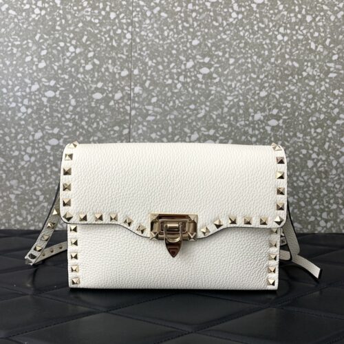 High Quality Luxury Valentino Garavani Rockstud Bag – Style 40981