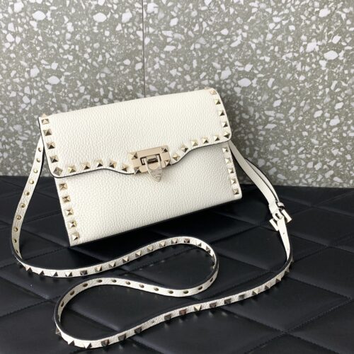 High Quality Luxury Valentino Garavani Rockstud Bag – Style 40981 product detail