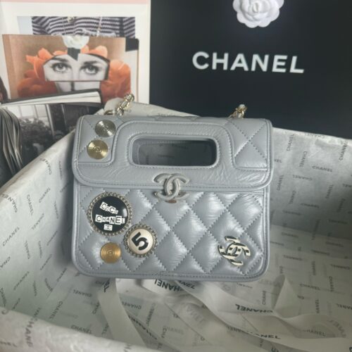 Chanel Badge Flap Bag product photo 1