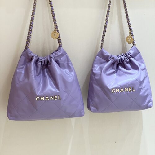 CHANEL 22 Tote Bag Big product photo 10