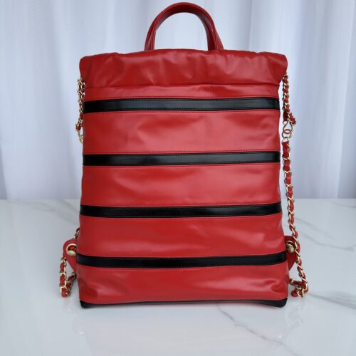 CHANEL 22 Backpacks product photo 2