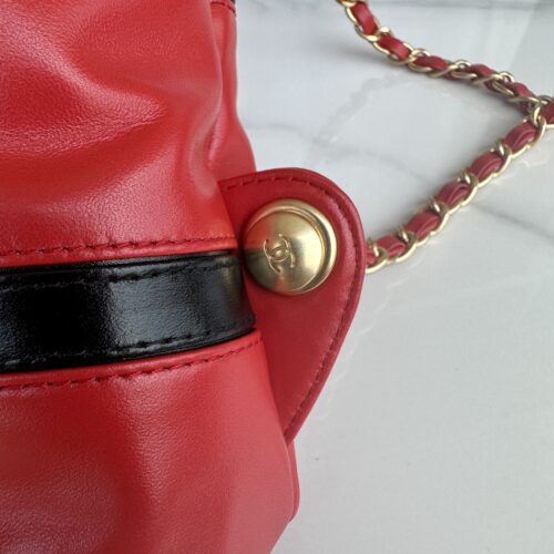 CHANEL 22 Backpacks product photo 4