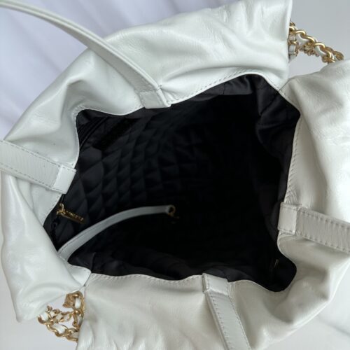 CHANEL 22 Backpacks product photo 5