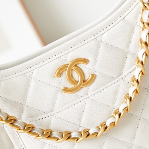 CHANEL HOBO HANDBAG product photo 2