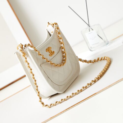 CHANEL HOBO HANDBAG product photo 3