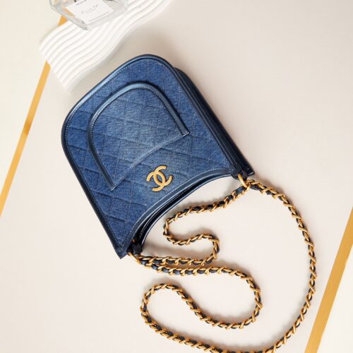 CHANEL HOBO HANDBAG product photo 3