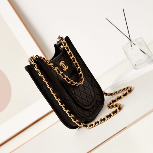 CHANEL HOBO HANDBAG product photo 3