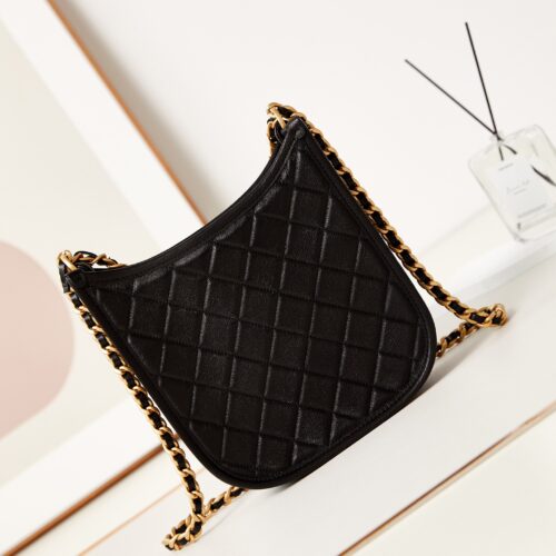 CHANEL HOBO HANDBAG product photo 5