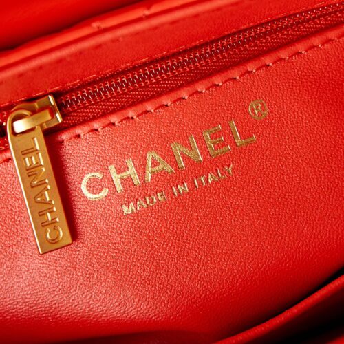 Chanel Kelly Handbag product photo 8