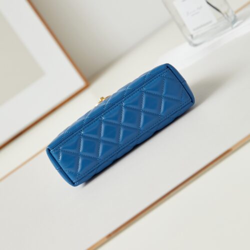 Chanel Kelly Handbag product photo 6